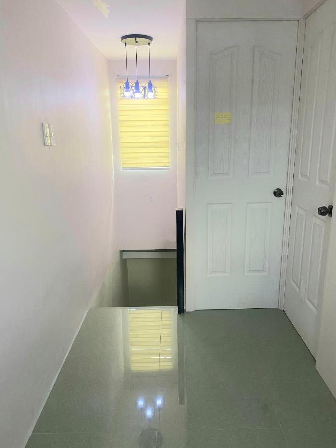 2 Bedroom Townhouse In Bacolod City Buitenkant foto