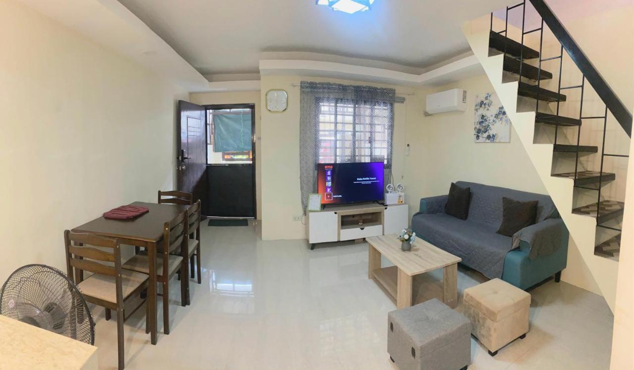2 Bedroom Townhouse In Bacolod City Buitenkant foto